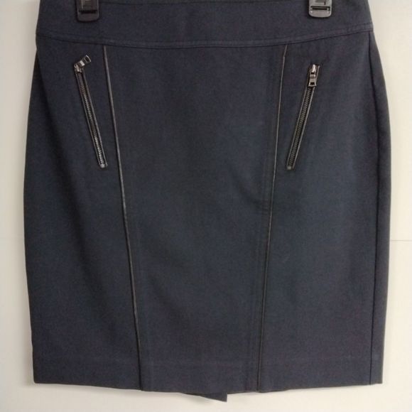 Ann Taylor Dresses & Skirts - Ann Taylor Skirt Navy Straight  Faux Leather Trim Sz 8P Career Professional